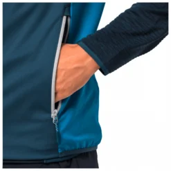 Jack Wolfskin Highest Peak Vest - Softshell Vest -Outdoor Clothing Shop jack wolfskin highest peak vest softshell vest detail 5