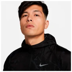 Nike Repel Run Division - Running Jacket 11 Nike Repel Run Division - Running Jacket -Outdoor Clothing Shop nike repel run division running jacket detail 3