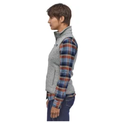 Patagonia Women's Better Sweater Vest - Fleece Vest -Outdoor Clothing Shop patagonia womens better sweater vest fleece vest detail 3
