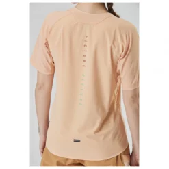 Picture Women's Ice Flow Tech Tee - Sport Shirt -Outdoor Clothing Shop picture womens ice flow tech tee sport shirt detail 8