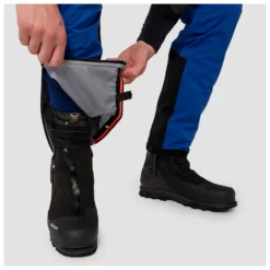 SALEWA Ortles Powertex 3L Pants - Waterproof Trousers 18 SALEWA Ortles Powertex 3L Pants - Waterproof Trousers -Outdoor Clothing Shop salewa ortles powertex 3l pants waterproof trousers detail 9