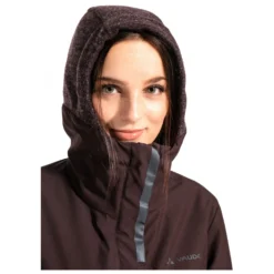 VAUDE Women's Cyclist Padded Jacket IV - Cycling Jacket -Outdoor Clothing Shop vaude womens cyclist padded jacket iv cycling jacket detail 5